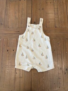Rylee + cru combi short romper sailboat print 18-24 months